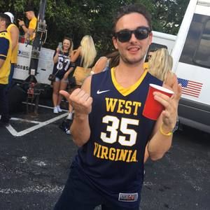 Meet your Posher, Casey